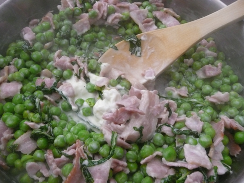 Jamie Oliver1 mixing in sour cream