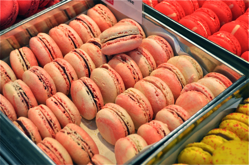 macarons rue des Martyrs