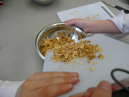 Petits Chefs5 walnuts2