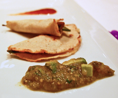 Quesadillas champinones salsa verde