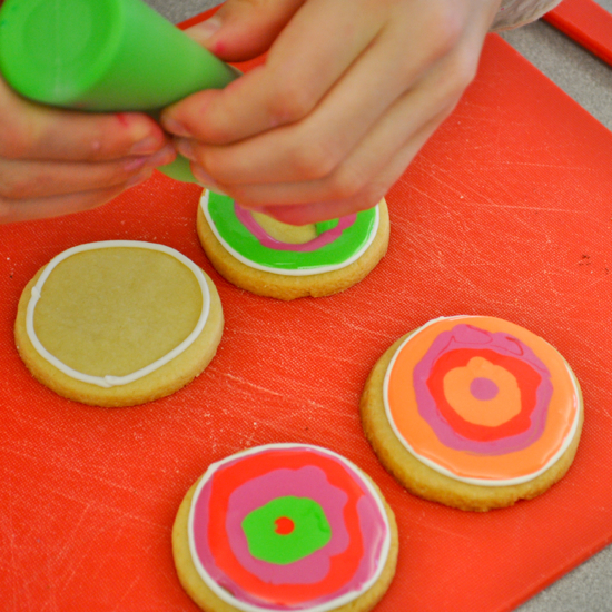 Decorating cookies with Adell Shneer of Art to Eat Cookies and Les Petits Chefs