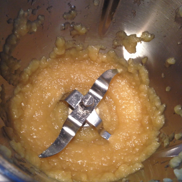 Apple sauce in the Bellini Kitchen Master on eatlivetravelwrite.com