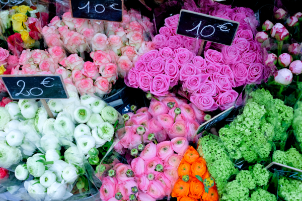 Flowers on the rue Montorgueil on eatlivetravelwrite.com