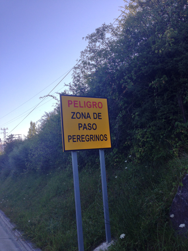 Zona de Paso Peregrinos on the Camino de Santiago on eatlivetravelwrite.com