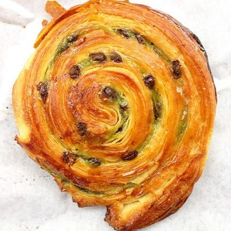 escargot-pistache-chocolat-on-eatlivetravelwrite-com