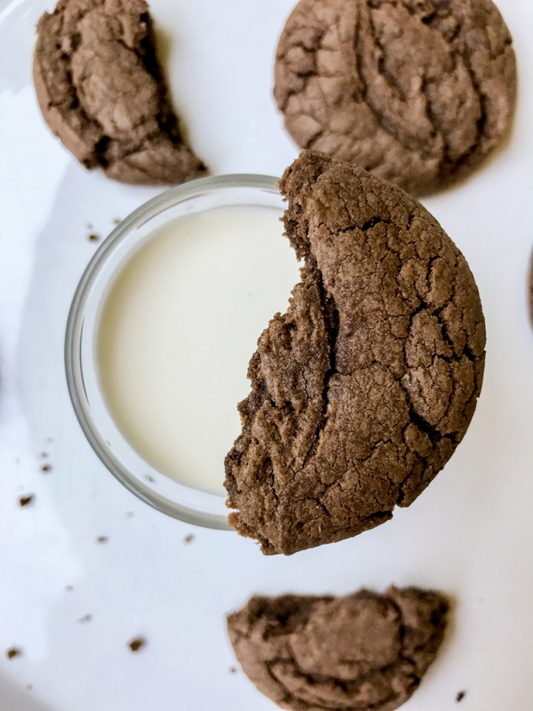 Cookies with a glass of milk on eatlivetravelwrite.com