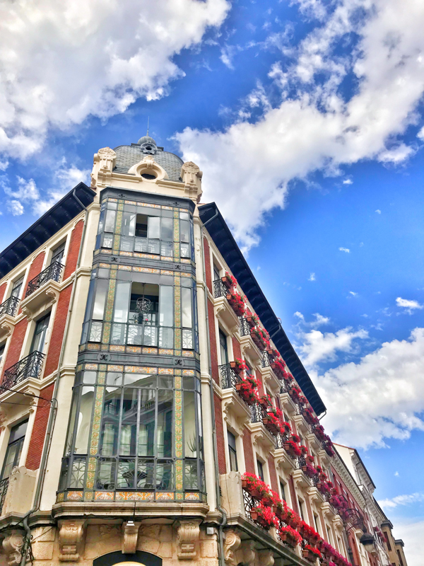 Looking up in Leon walking the Camino de Santiago: Léon to Villavante with Camino Travel Center on eatlivetravelwrite.com